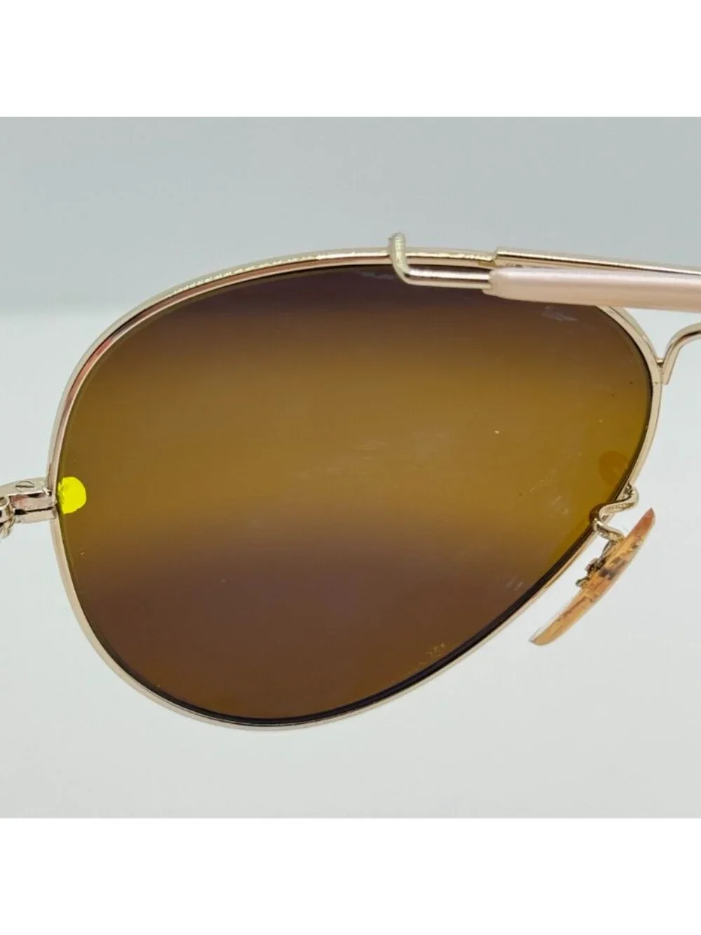 Gilt lenses have